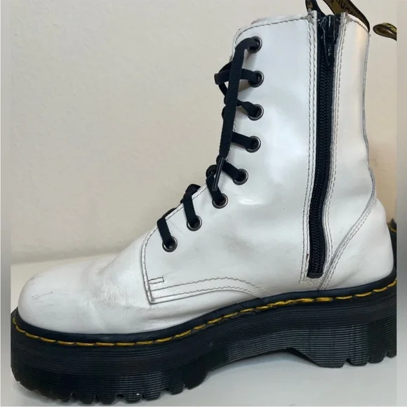 Dr. Martens Jadon Boot White